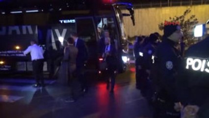 Trabzon'da Kolbastılı Galibiyet Sevinci