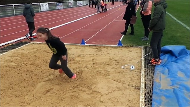 Animation Cachan 18/03/2017 Saut en longueur Poussins/Poussines