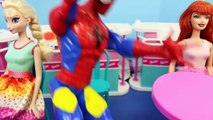 Disney Frozen PRANK Spiderman Elsa & Anna Feed Kristoff Reindeer Disney Princess Toys Disn
