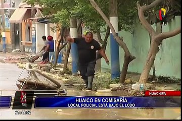 Huaico deja comisaría de Huachipa bajo el lodo