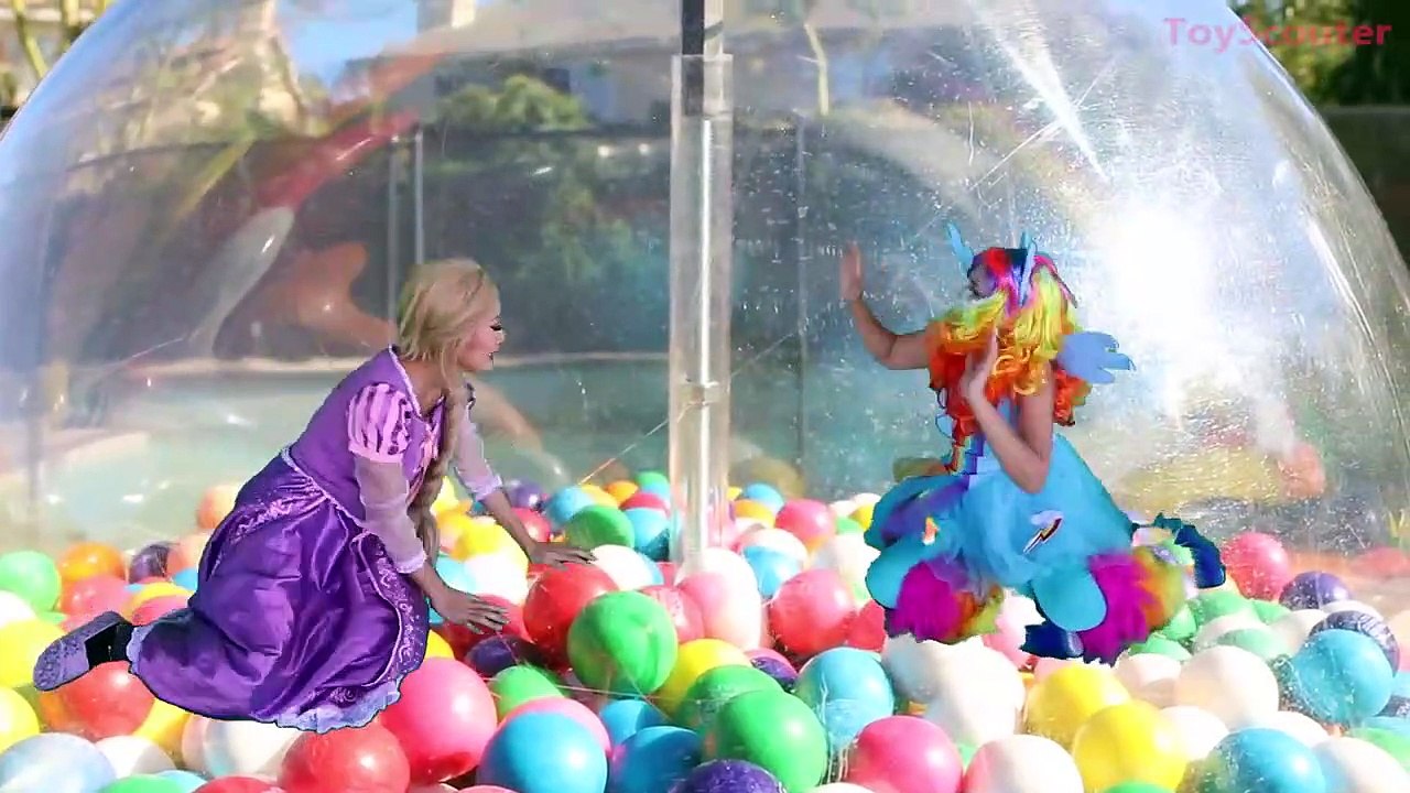 PINK SPIDERGIRL Eats French Fries at MCDONALDS Drive-Thru! w_ Sp