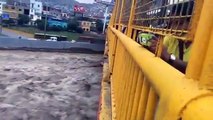¡Huaico! Rio Rimac Se Desborda Por Todo Centro De Lima