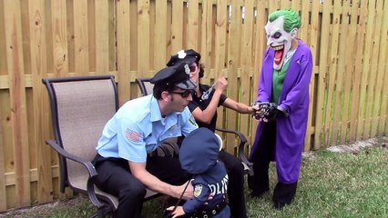 Ariel Little mermaid, Spiderman, Joker & Catbaby toilet bathroom battle!