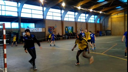 Défaite des moins de 16 contre le Lion d 'Angers.