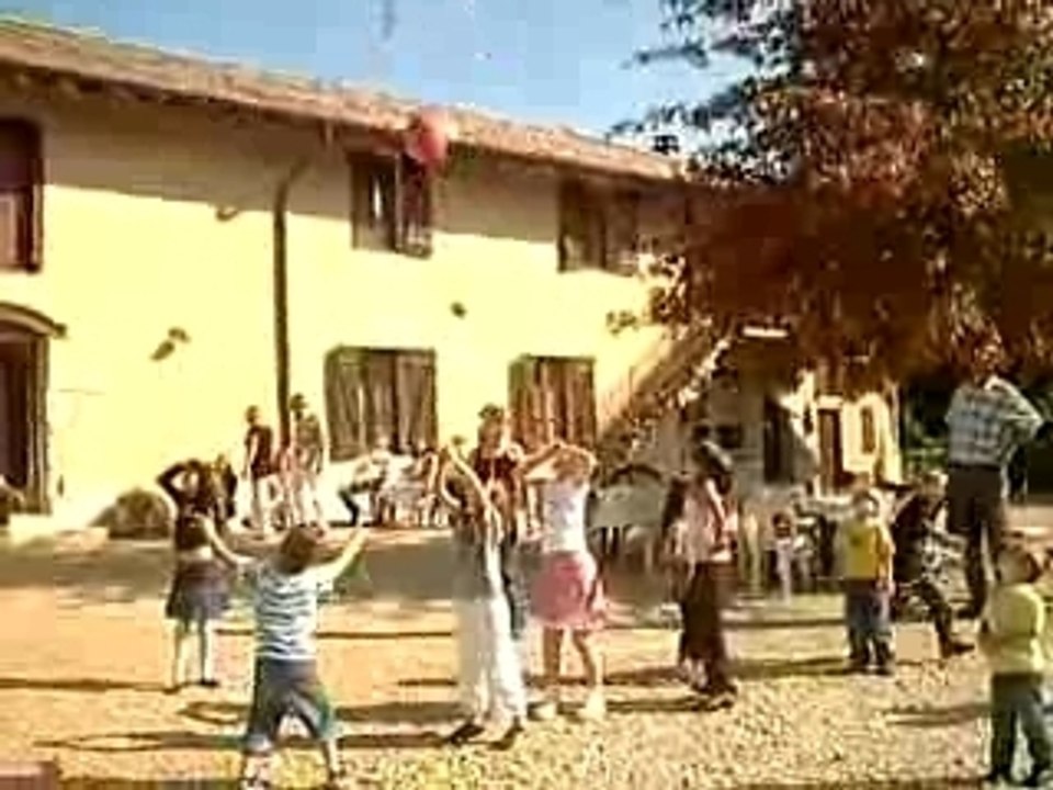 Lacher de ballons des enfants pour le baptême de Médérick