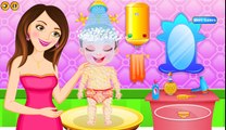 И Детка ребенок ванна забота заботливая платье весело Игры Дети прекрасный мама время вверх с