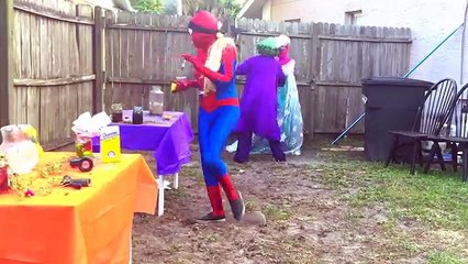 Spiderman vs Frozen Elsa vs Joker vs Pink Spidergirl Lemonade Battle - Funny Superheroes