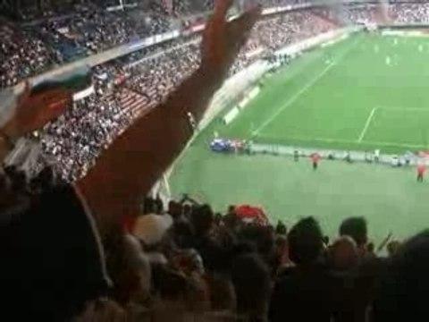 PSG - Bordeaux : Allez Paris Paris Paris SG