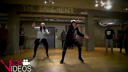 Amazing Bhangra Style by Punjabi Girls Viral Videos