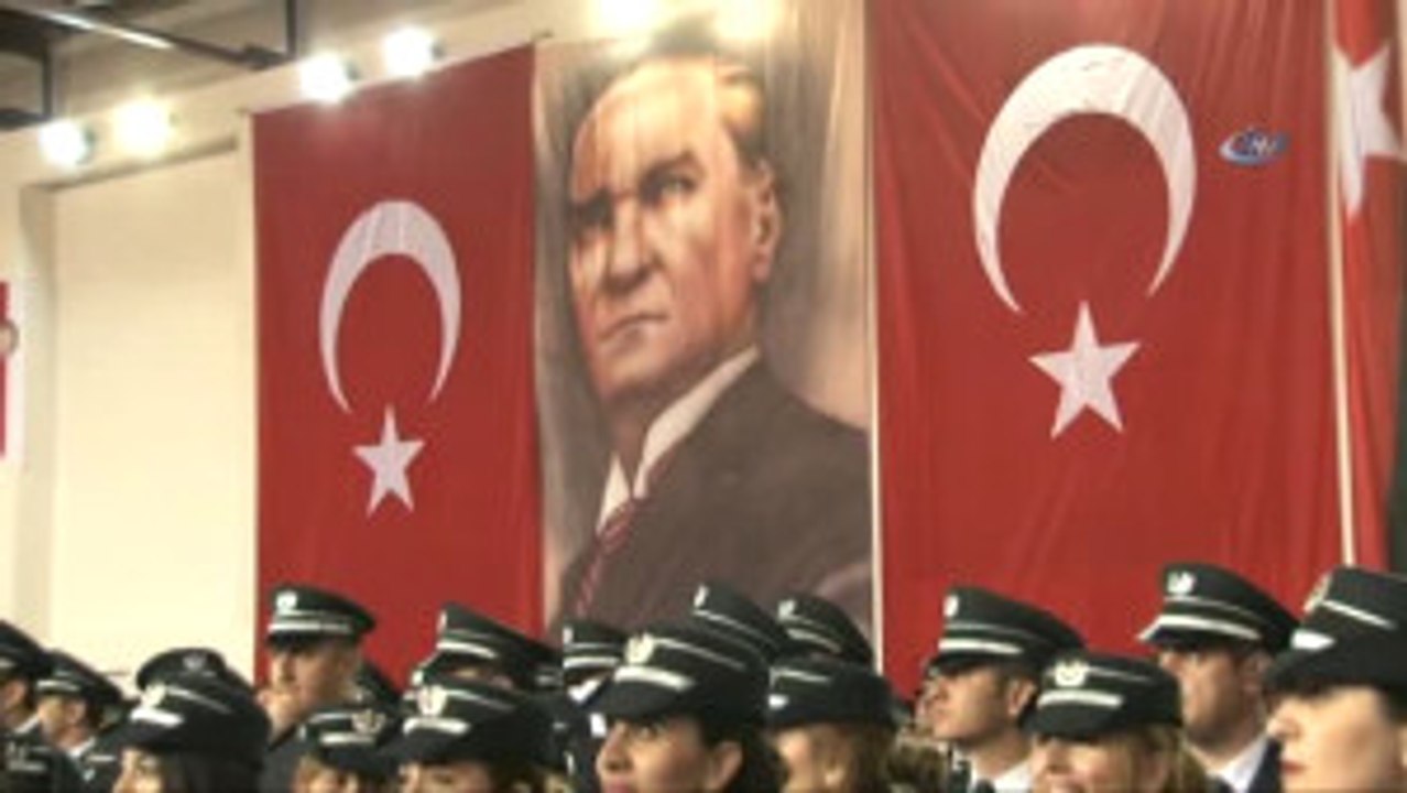 Eğitimlerini Tamamlayan 976 Polis, Komiser Yardımcısı Rütbesiyle Mezun Oldu