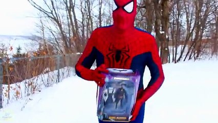 Spiderman vs Catwoman vs Batman & Batgirl! Batman is Kidnapped! Fun Superhero Movie!