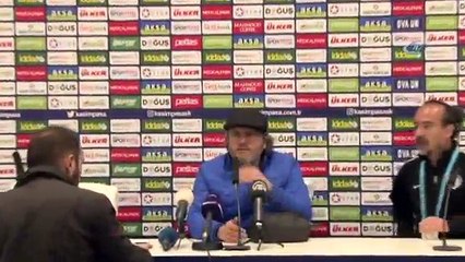 Mustafa Reşit Akçay, İstifa Etti