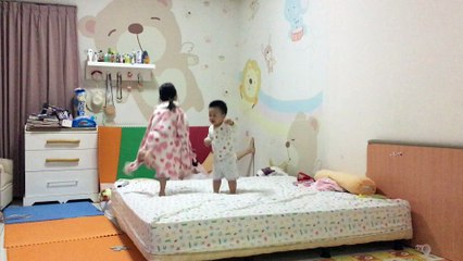 26 Feb 2017 : Rutinitas maen di atas ranjang