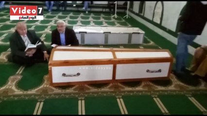 جثمان السيد ياسين يصل مسجد الحصرى استعدادا لأداء صلاة الجنازة الأحد، 19 مارس 2017 03:41 م كتب أمين صالح  المفكر الكبير ا