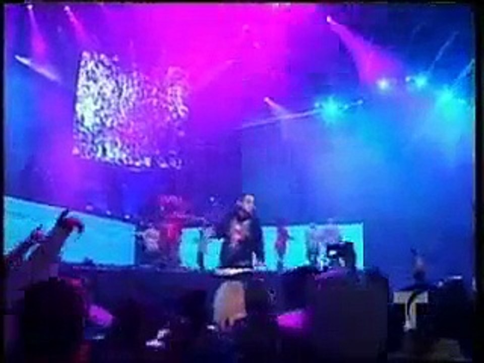 Tony Dize ft Ken-Y -- Quizas LIVE [Desahogate.net]