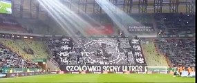 Le superbe tifo des supporters du Legia Varsovie