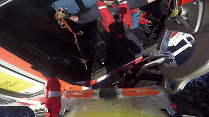 Helimer 201 Cantabrico AW139 rescate de un padre y un hijo