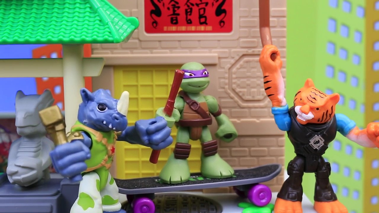 Ninja Turtles Half Shell Heroes vs Ninja Turtles Out of the Shadows at Playground Fights V