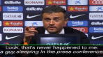 'Good morning!' - Enrique wakes up sleeping journalist