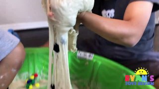 How to Make Giant Vomit Slime goo in kiddie Pool! Easy Science Experiments for Kids Ryan ToysReview-YUB3d2AtZ