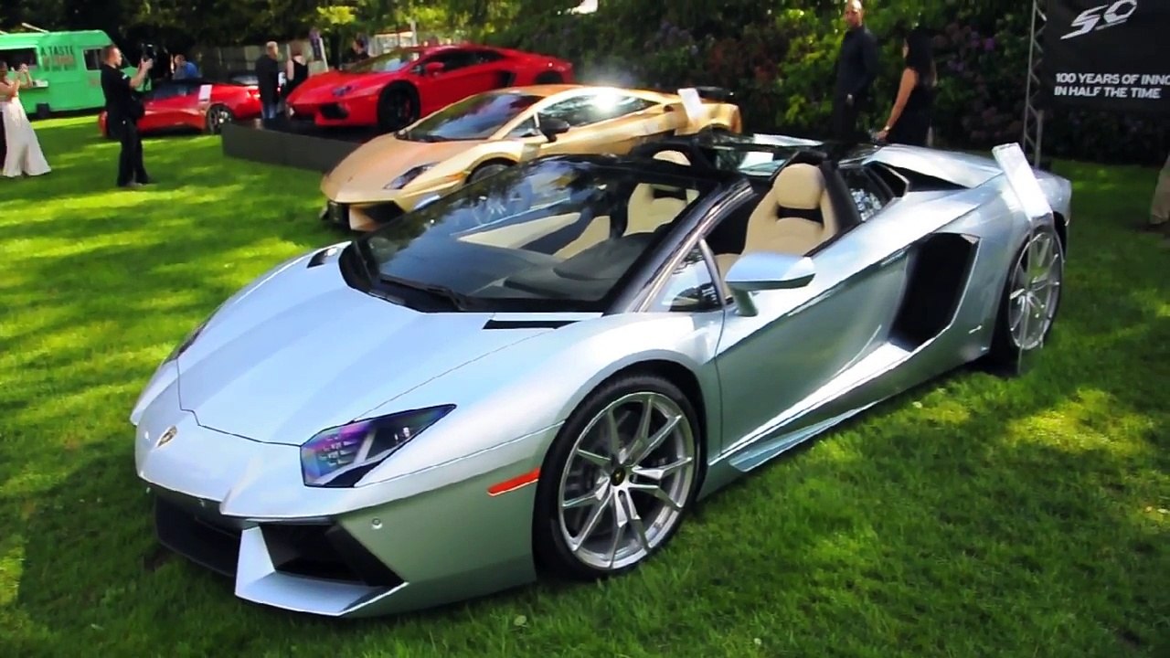 Azzuro Thetis Lamborghini Aventador Roadster LP700-4 Walkaround