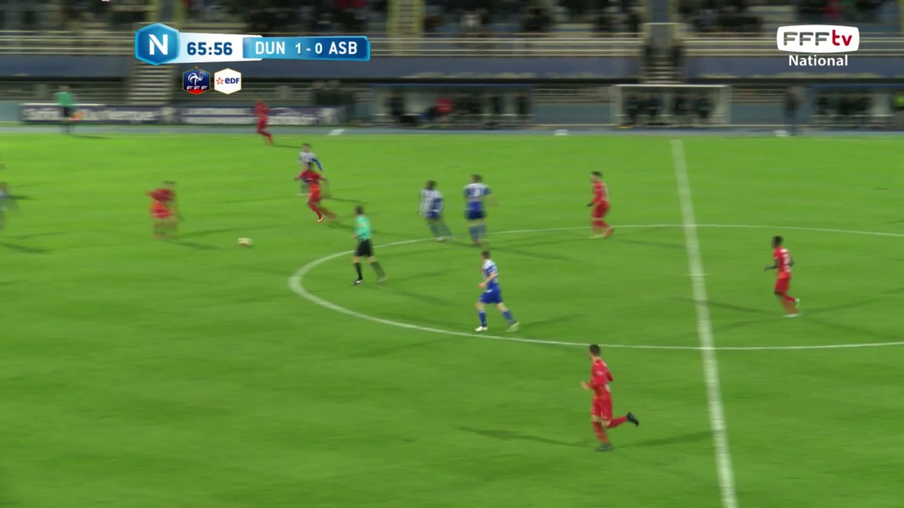 La tête de Banza qui passe juste au dessus