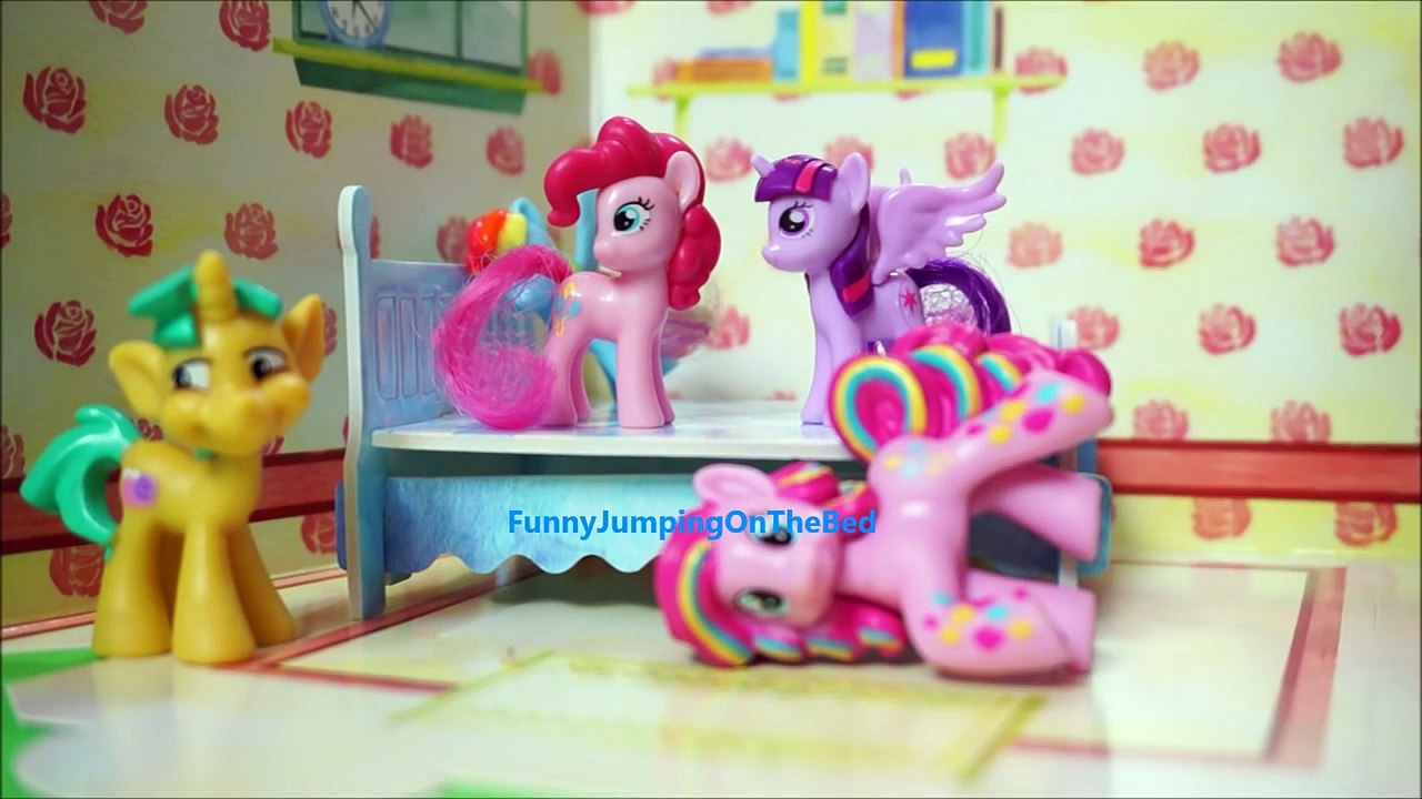 5 Peppa Jumping on the bed Compilation | Top Nursery Rhymes Song Collection