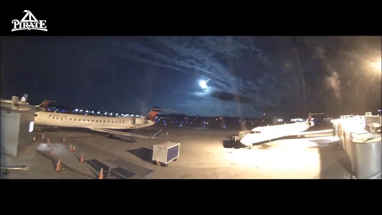 Une météorite traverse le ciel aux états unis