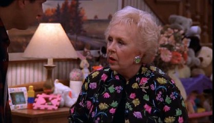 Szeretünk Raymond!  S04 19 Marie És Frank Új Barátai