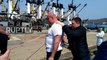 Un haltérophile russe tire une grue de 312 tonnes