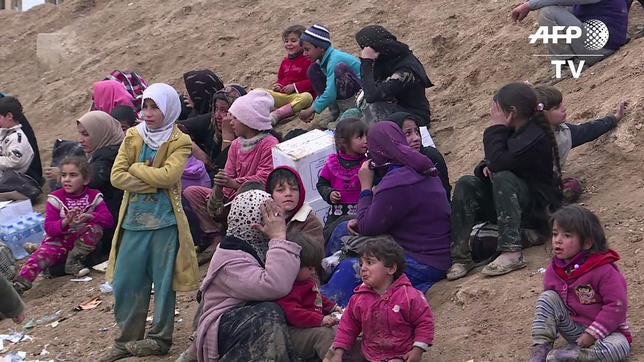 فرار أكثر من 180 ألف شخص جراء المعارك في الجانب الغربي للموصل