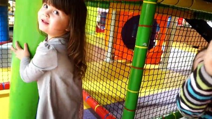 Playground balls slides for kids children baby Fun child's indoor playroom with colorful balls toys-