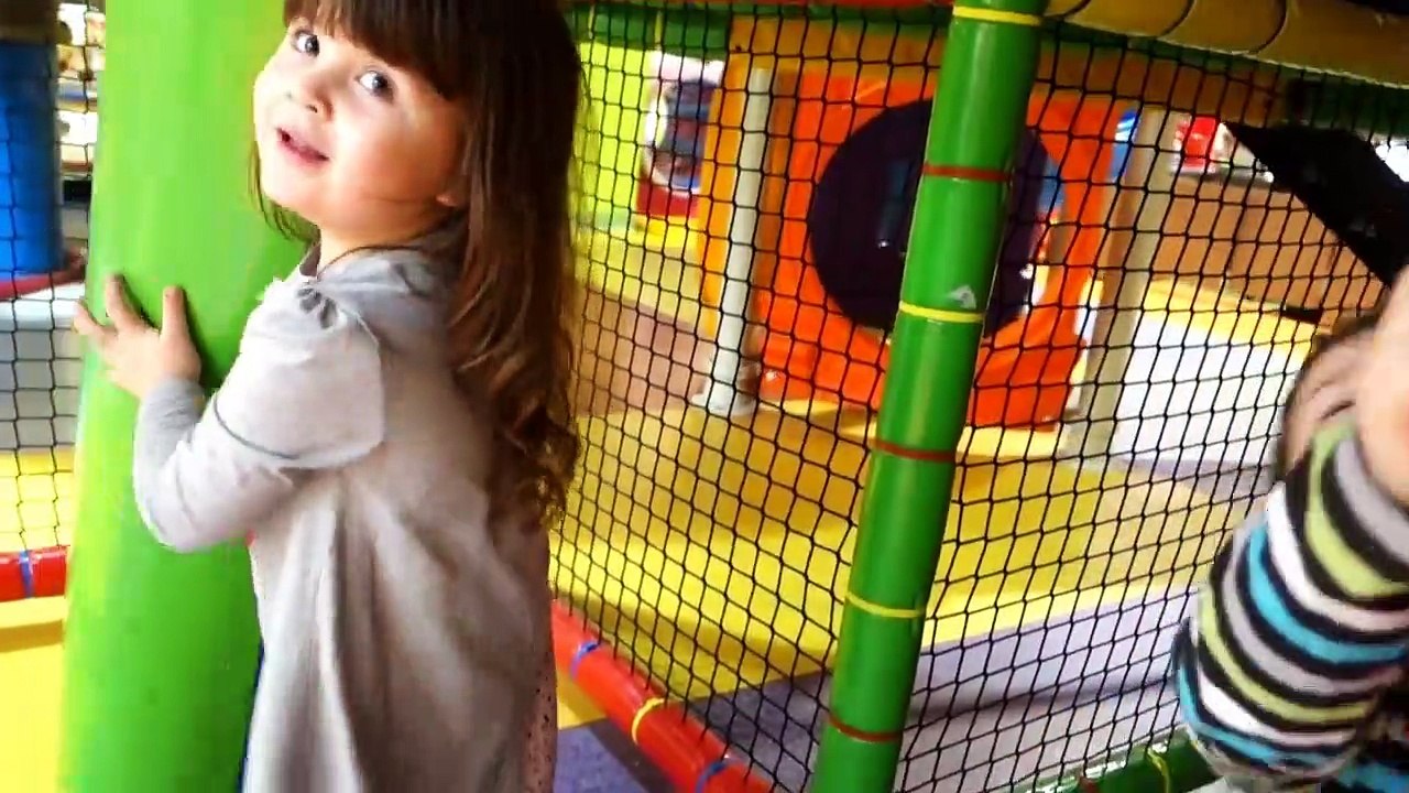 Playground balls slides for kids children baby Fun child's indoor playroom with colorful balls toys-