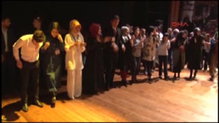 Rize Derste Arkadaşını Boynundan Bıçakladı, Sonra da Kendi Boynunu Kesti