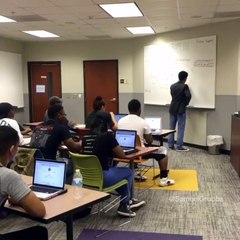 La folie de la March Madness dans une classe américaine