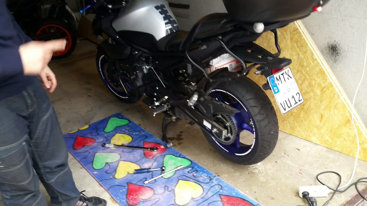 Yamaha xj6 diversion titan kettenradmuttern