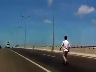 Boy Sadak Par Aisi  Batmeezi - Pakistan Mms Video 2017 Pakistan Latest Mujra HD 2016 Pakistan Hot Girl Dance 2017 Indian B Grade Movei 2017