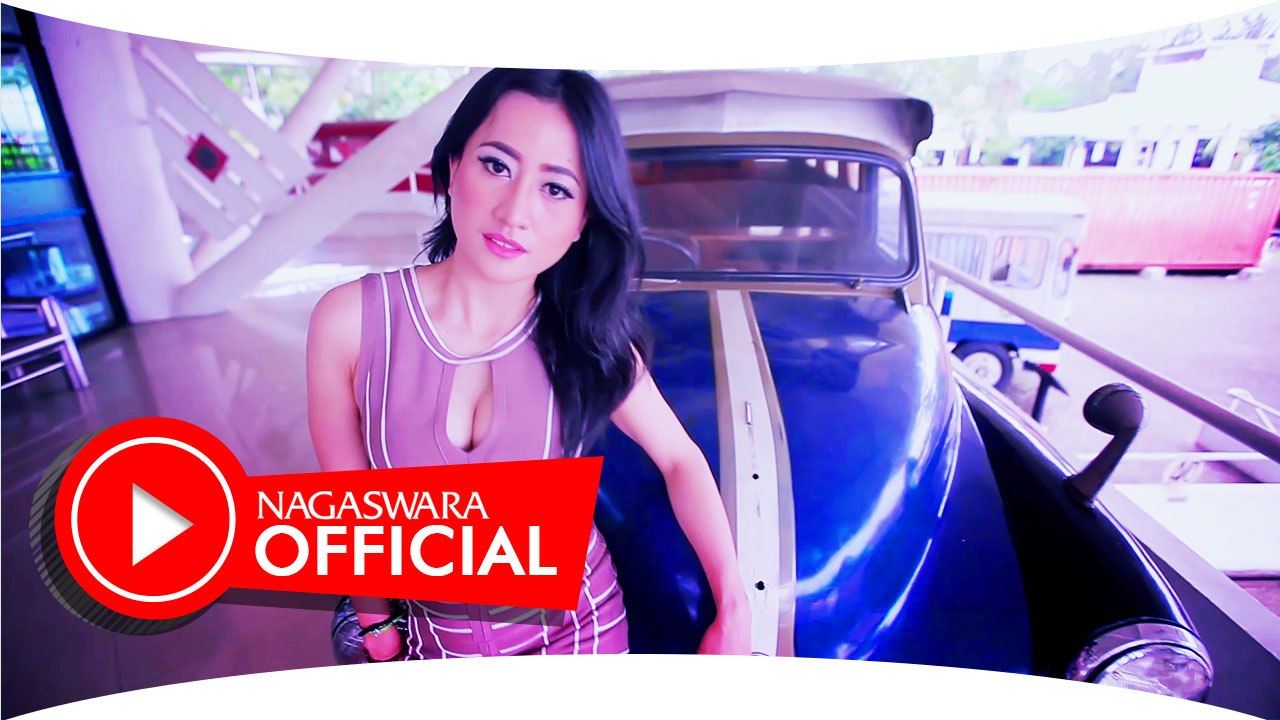 Intan Sari Iyem - Telolet Om Om (Official Music Video NAGASWARA) #omteloletom