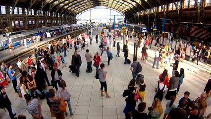 Un flashmob géant organisé au centre commercial V2 de Villeneuve-d’Ascq fait un carton sur Facebook (3)