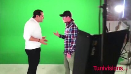 اثناء تصوير ومضة اشهارية....الإعلامي أمين قارة يهدد بضرب مخرج اجنبي بعد ان صرخ عليه (فيديو خاص)