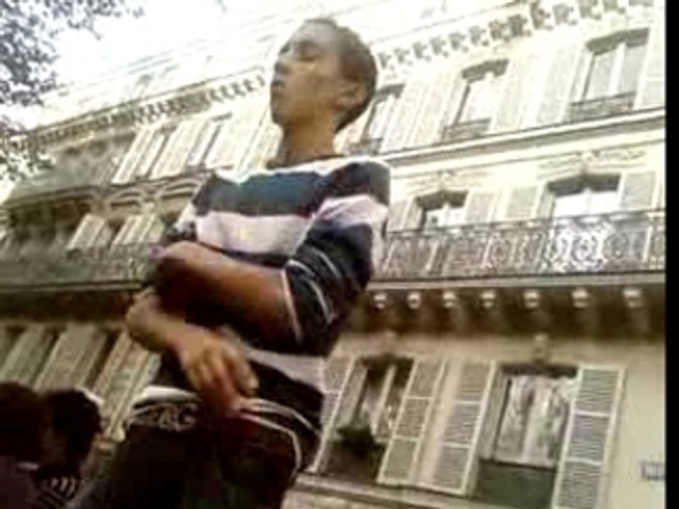 tecktonik(apretissage de merde lol)