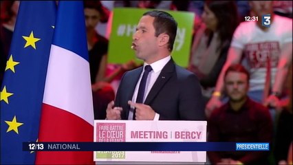 Présidentielle 2017 : Benoît Hamon frappe fort