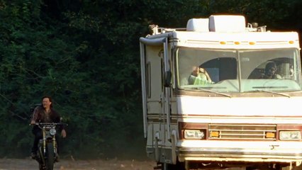 The Walking Dead - 7x15 - trailer - promo de "Something They Need" (VO)