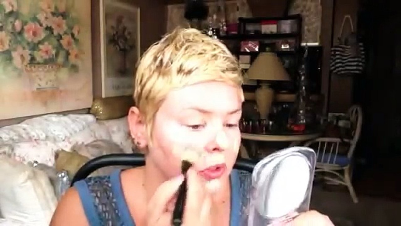 Younique BB Flawless Complexion Enhancer - Review & Tutorial