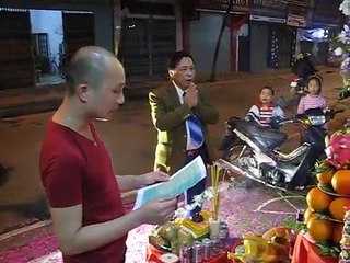 Khẫn tiễn năm cũ , mong một năm mới vạn sự tốt lành ! trước giao thừa 11 giờ