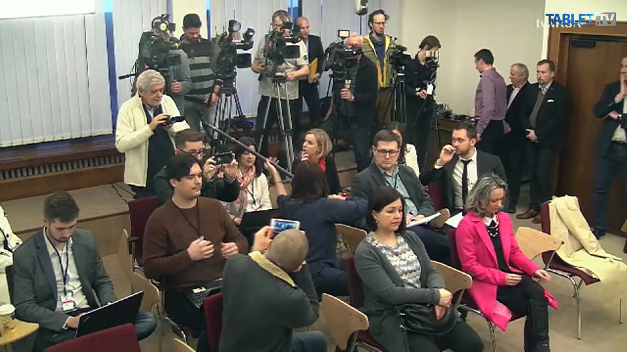 ZÁZNAM: Brífing opozičných poslancov pred rokovaním grémia