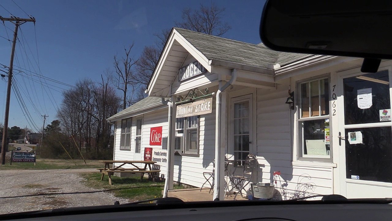 Early Bird's Country Store - Corn Dog