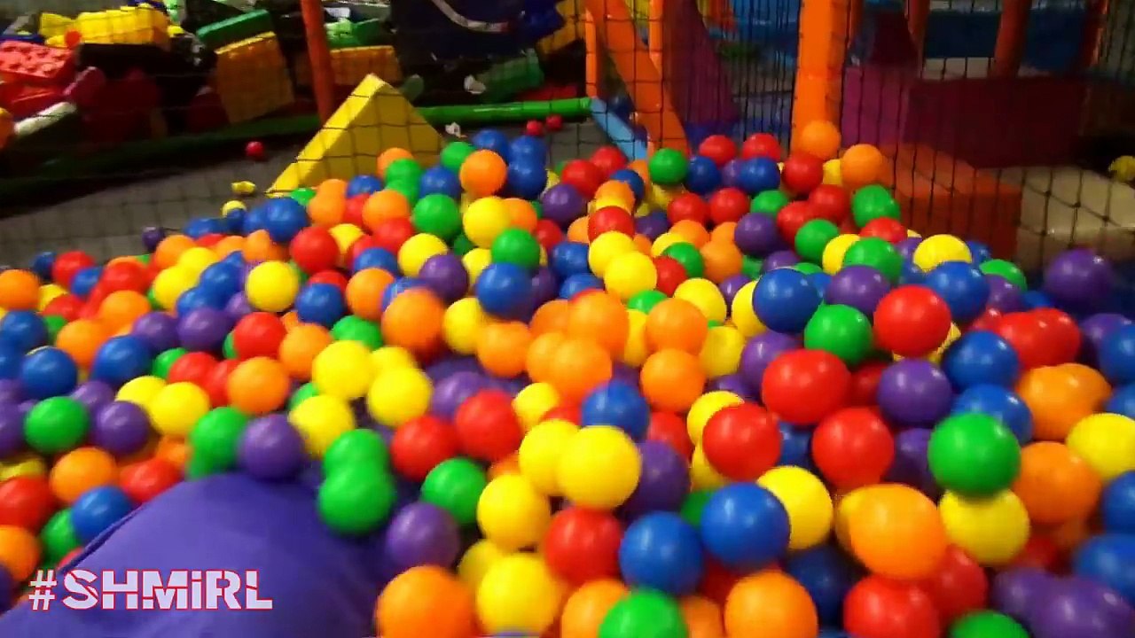 Frozen Elsa IN JAIL! w/ Spiderman, Pink Spidergirl - Fun Superheroes by SHMIRL