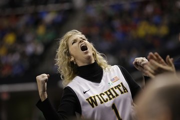 Gregg Marshall's wife escorted out of arena after Wichita State's loss
