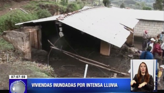 Viviendas inundadas por intensa lluvia en la provincia de Cotopaxi